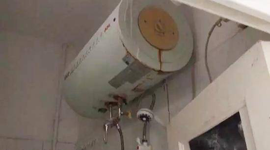 发生漏电事故学校所使用的热水器 发生漏电事故学校所使用的热水器